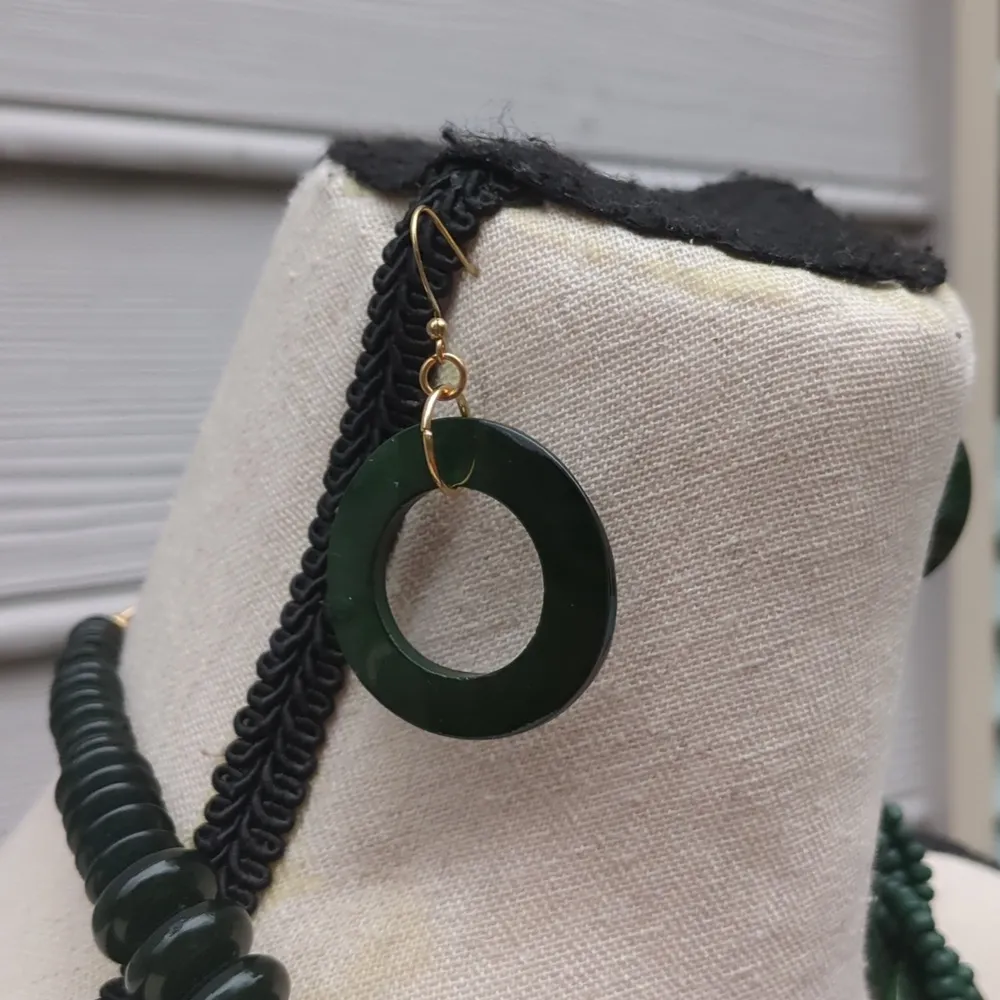 3 Piece Green Beaded Statement Necklace and Earring Set - Image 11