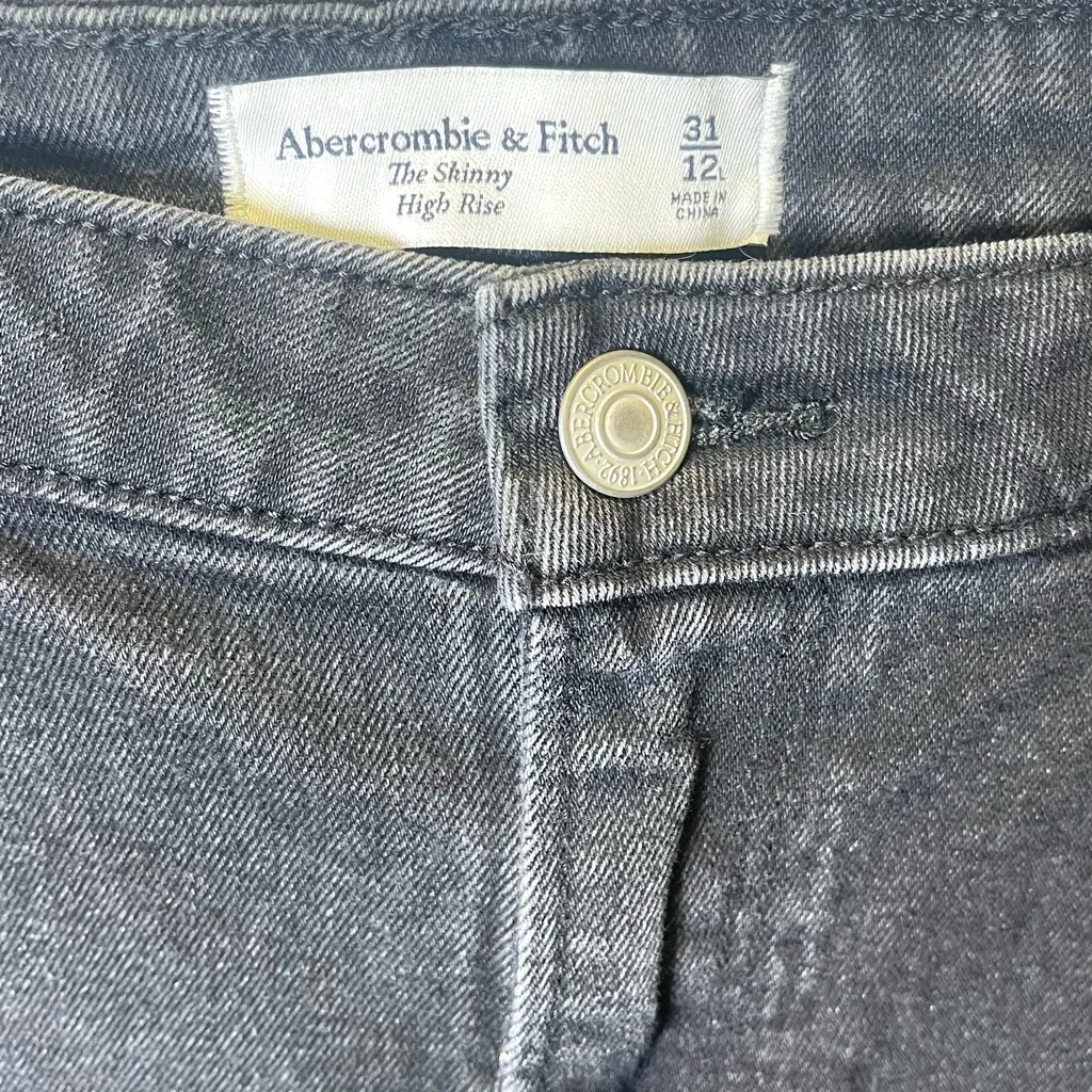 Abercrombie & Fitch Women's The Skinny‎ High Rise Black Jeans Size 12 Long - Image 3