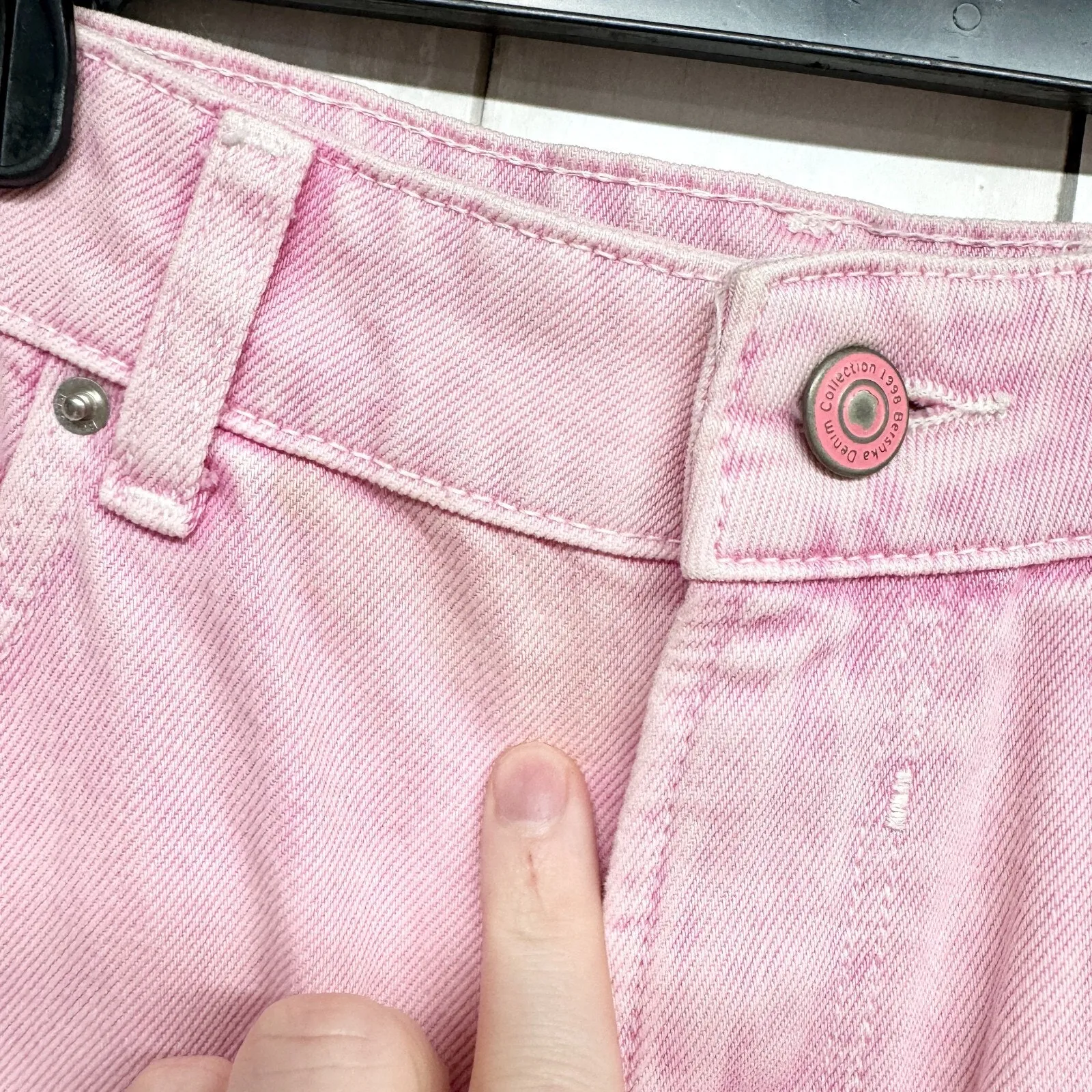 Denim Shorts Women Size 6 Pink High Rise Midi Cuffed Hem Zip Fly 5-Pocket Summer - Image 2