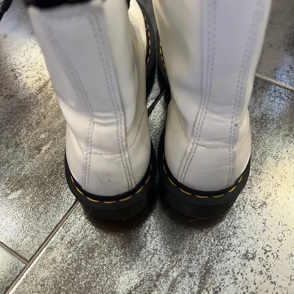 Doc Dr Martens Air Wair White Leather Boots Women’s Size 9 US 42 EU 11821 - Image 5