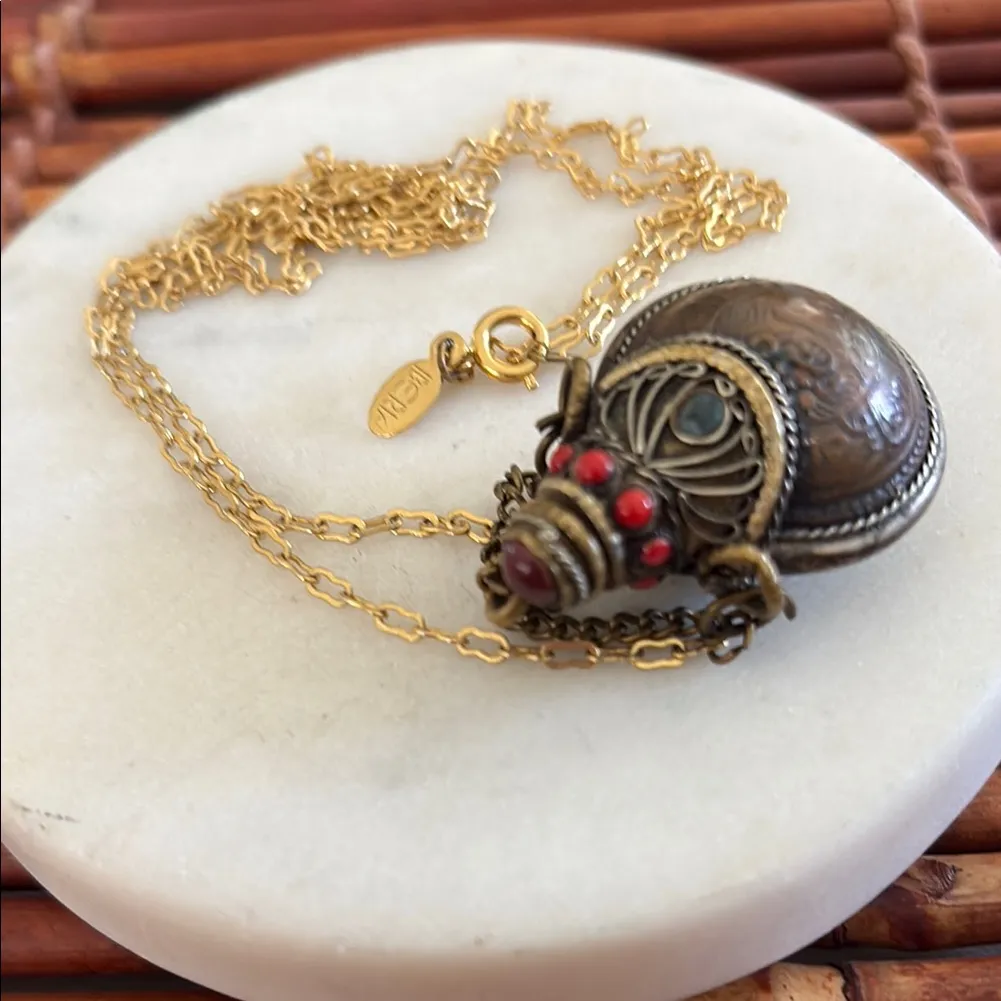Gold and Red Snuff Box Necklace with Rustic Design - Image 3