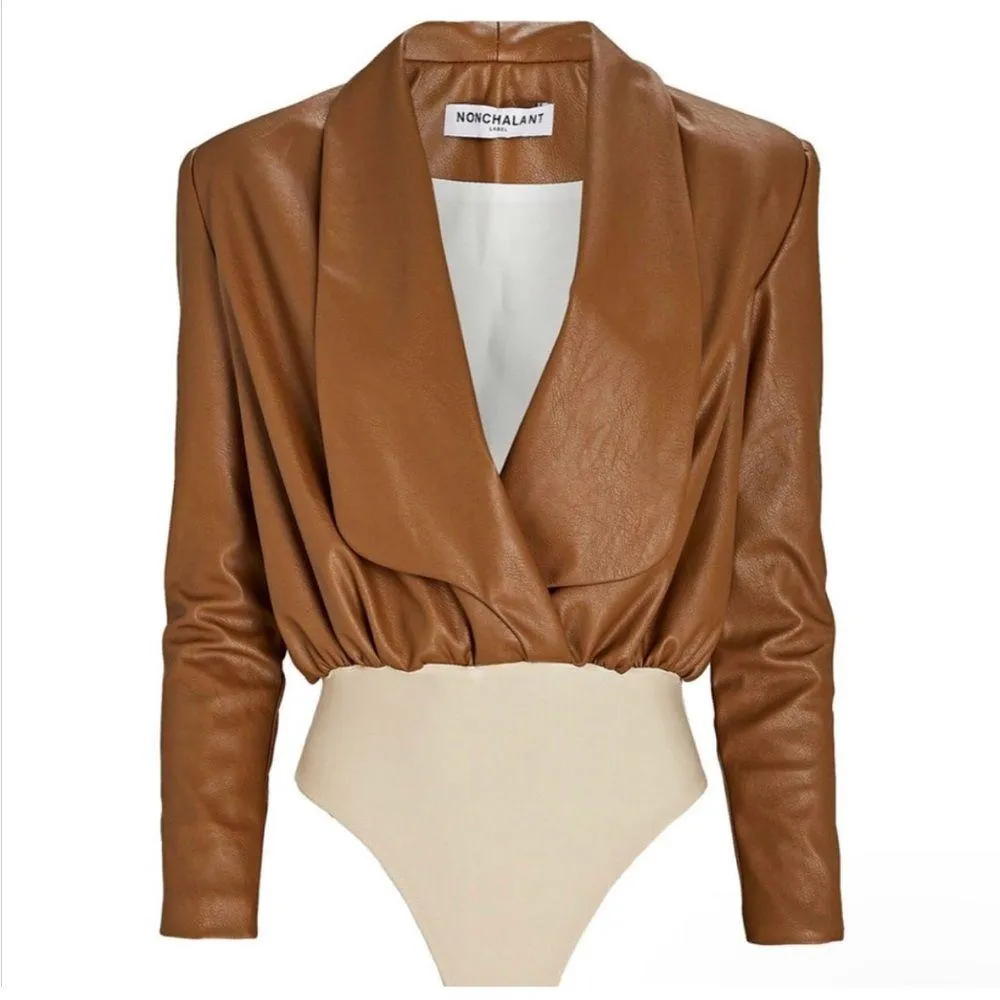 NONchalant Faux Leather revolve white/black/gray snakeskin bodysuit NWT - Image 4