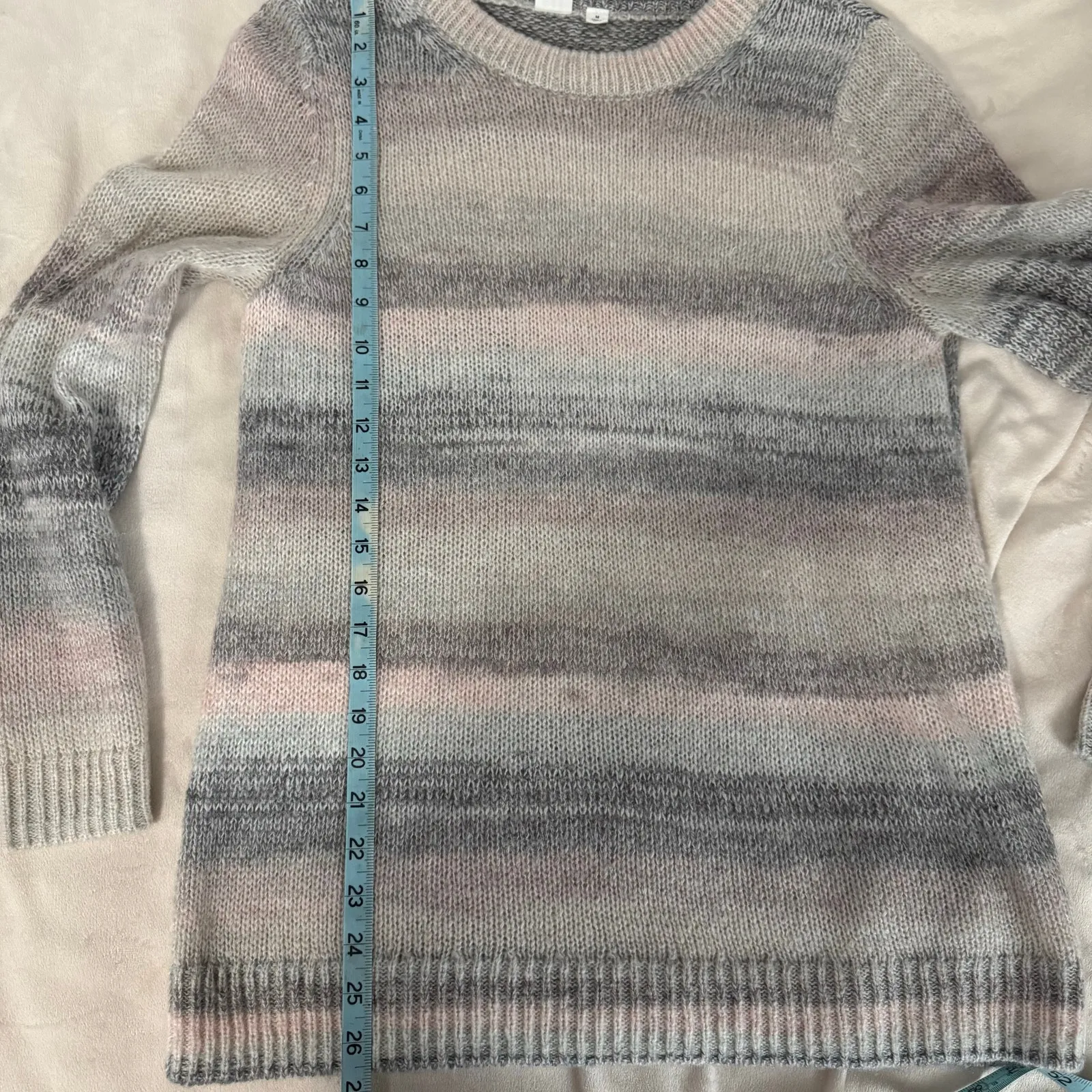 Gap  Long Sleeve Crew‎ Neck Sweater Size Medium - Image 6