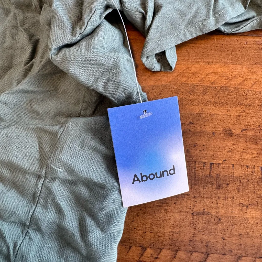 Abound  Nordstrom green olive button up Blouse Tee NWT size XL - Image 3