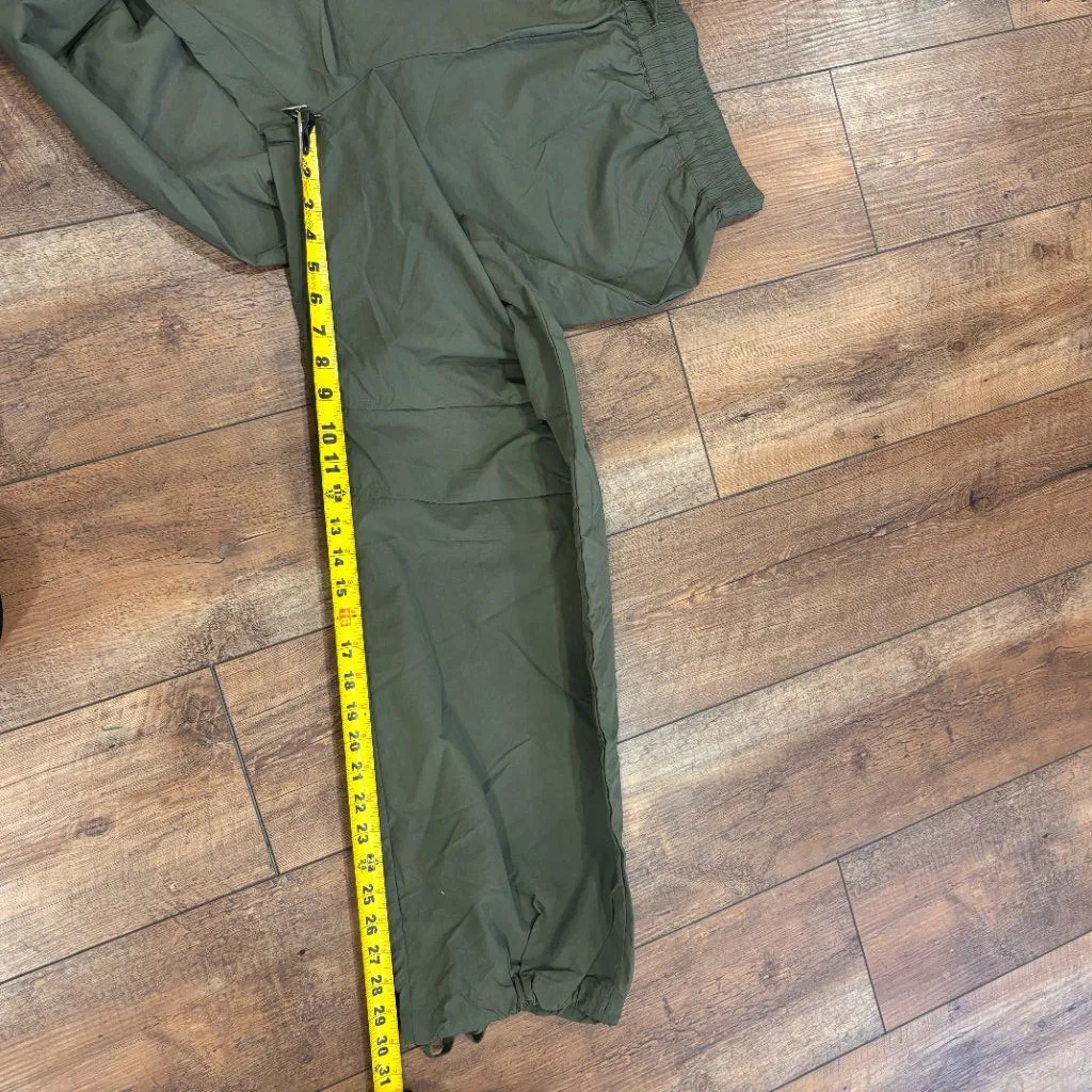 Fabletics Nylon Cargo Jogger Womens L Olive Green Baggy Roomy Workout Pull-on - Image 7