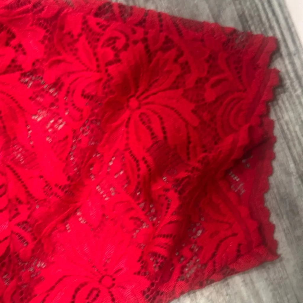 JM Collection Vibrant Red Lace Blouse - Image 4