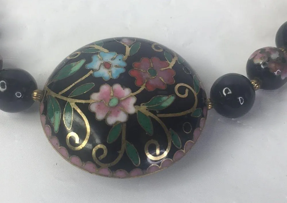 Vintage cloisonné floral black stone beaded necklace - Image 3
