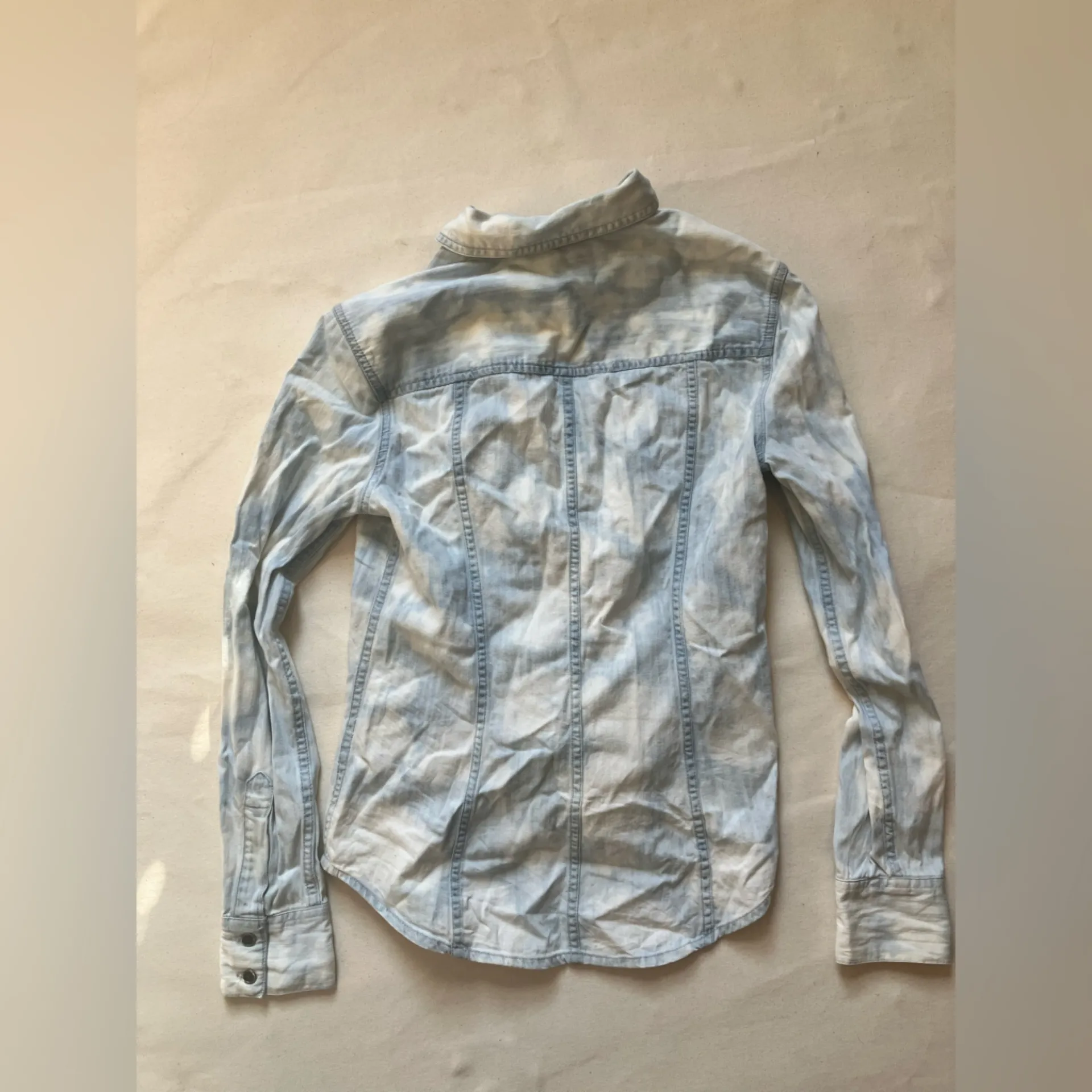 ⭐️ Calvin Klein Jeans Denim Button Down Long Sleeve XS VGUC - Image 3
