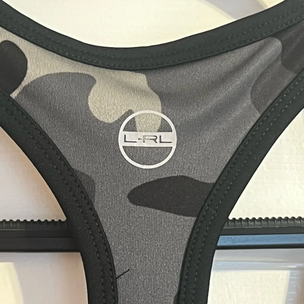 #15 LAUREN RALPH LAUREN • GREEN LABEL • CAMOUFLAGE  ATHLETIC RACERBACK TANK - Image 6