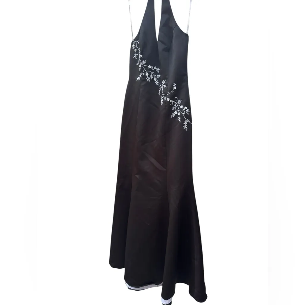 David’s Bridal Black Satin Halter Gown Floral Embroidery Size 6 Vintage Formal - Image 4