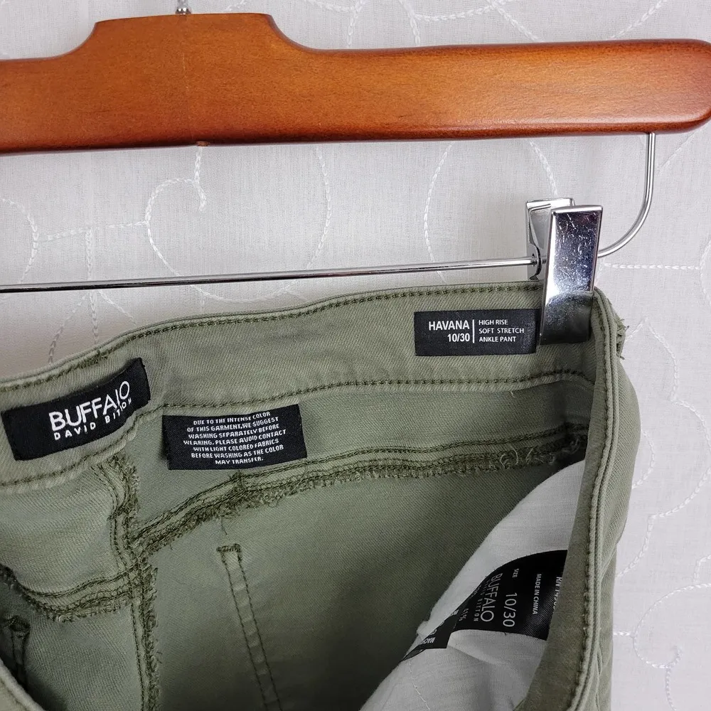 Buffalo Womens Jeans Size 10/30 Britton Olive Green Straight Leg Pockets - Image 3