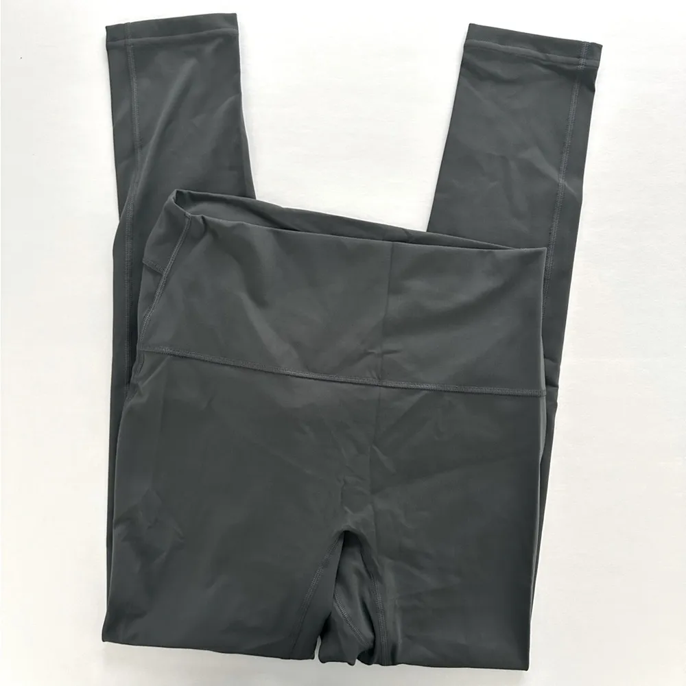 Gymshark S/M Legacy Regular Leggings & Legacy Sports Bra Set - Image 9