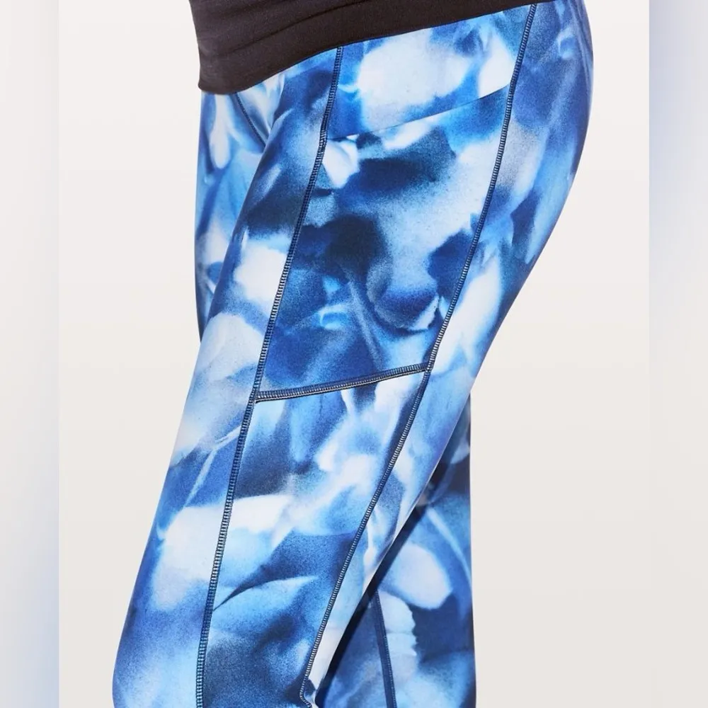 Lululemon Athletica Speed Up Tight 28" Full-On Luxtreme Size 4 - Image 3