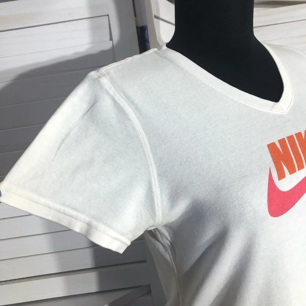 Vintage 90s Nike Swoosh Logo V Neck T-Shirt White Pink Large - Image 9