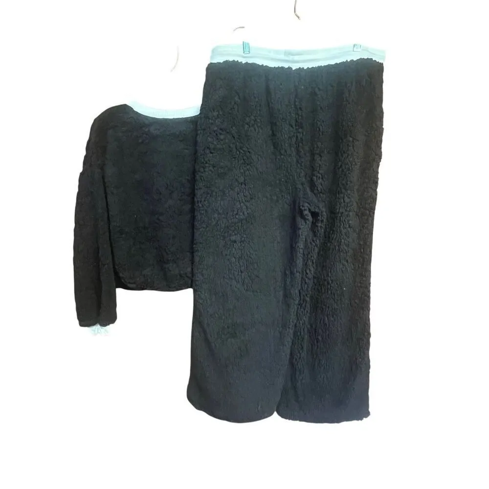 Almost Famous 2-Pc Sherpa Lounging Set 1X Top 2X Pants NWT - Image 2