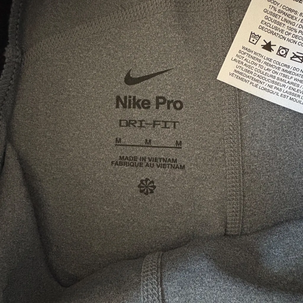 Nike Pro Dry-Fit Grey‎ Women's Short - Size M. - Image 4