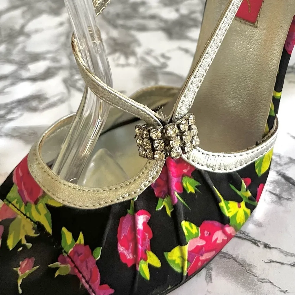 Betsey Johnson Sandals Black Silver Floral Rhinestone Strappy 8 - Image 7