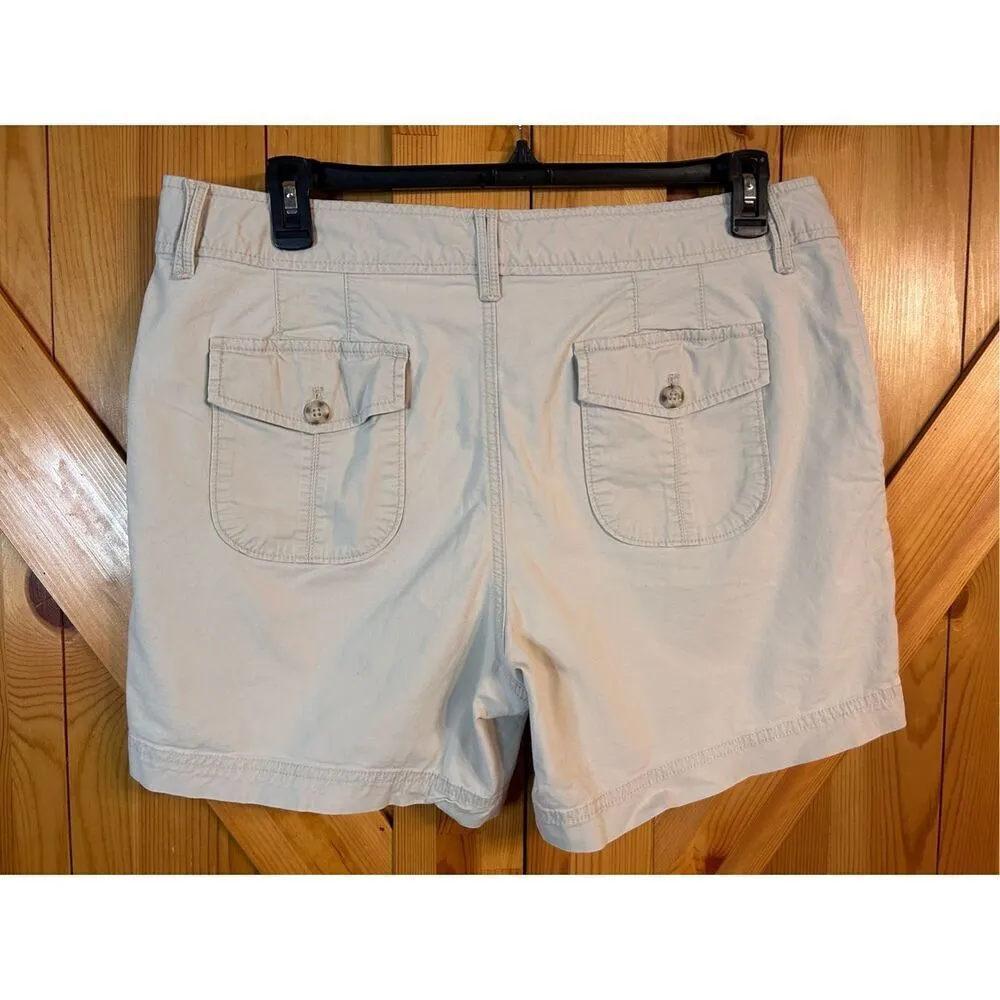 Eddie Bauer khaki shorts size 16 (4287) Read - Image 3