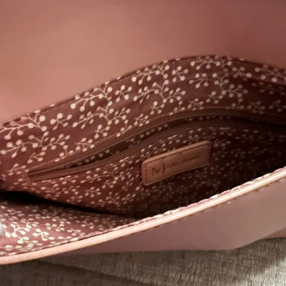 Moda Luxe Leather Bag In Blush Pink with a hint of Gold with a Gold Chain - Image 5