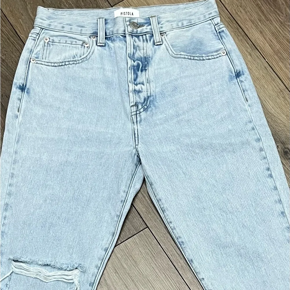 Presley High Rise Straight Leg Distressed Jeans in Light Wash Size 26 - Image 9