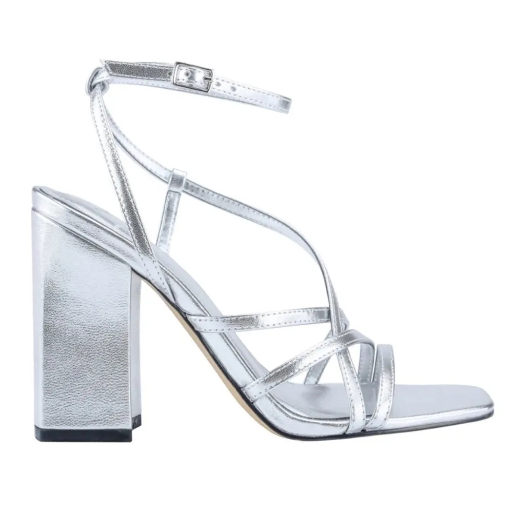 Marc Fisher Edalyn Ankle Strap Sandal Block Heel Women's Size 8.5 in Silver NEW! - Image 13