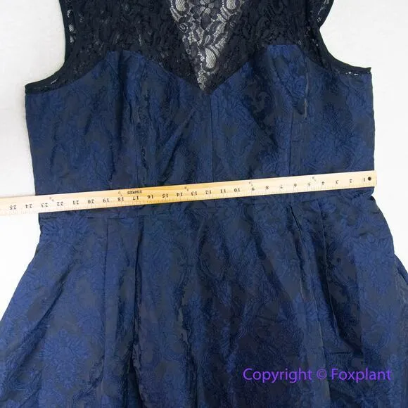New! City Chic Ornate Dress in black lace and navy jacquard,‎ plus size 24 - Image 10