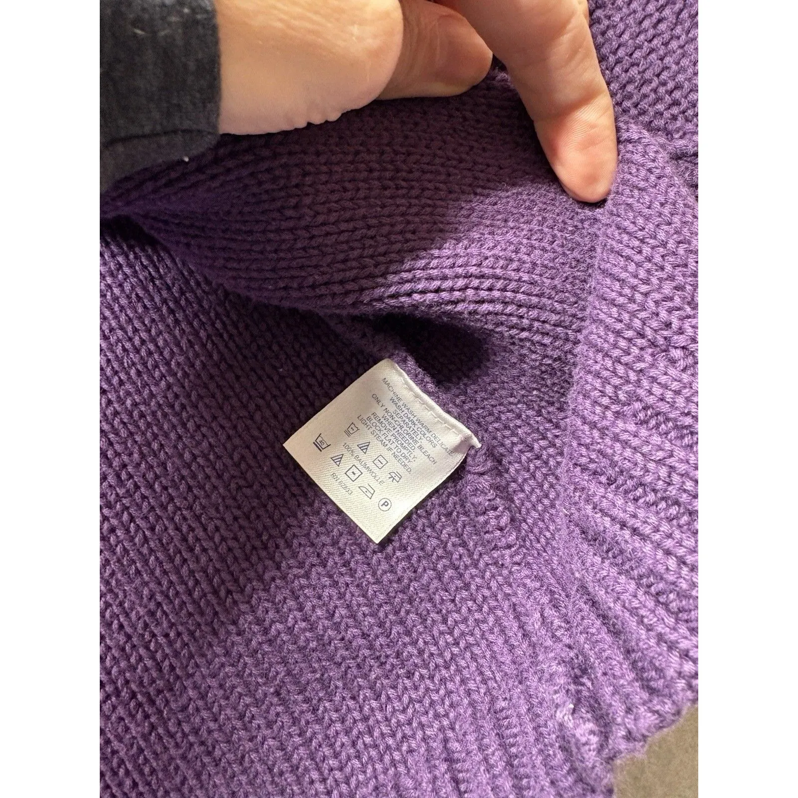 Lands End Women Cardigan Sweater Sz M Petite Purple Cable Knit Chunky Button Up - Image 3
