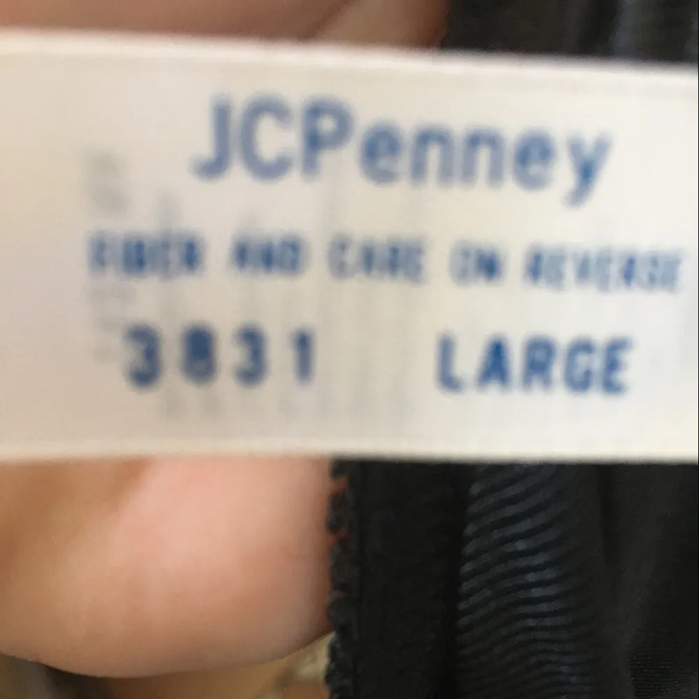 FINAL MARKDOWN JCPenney black half slip large - Image 4