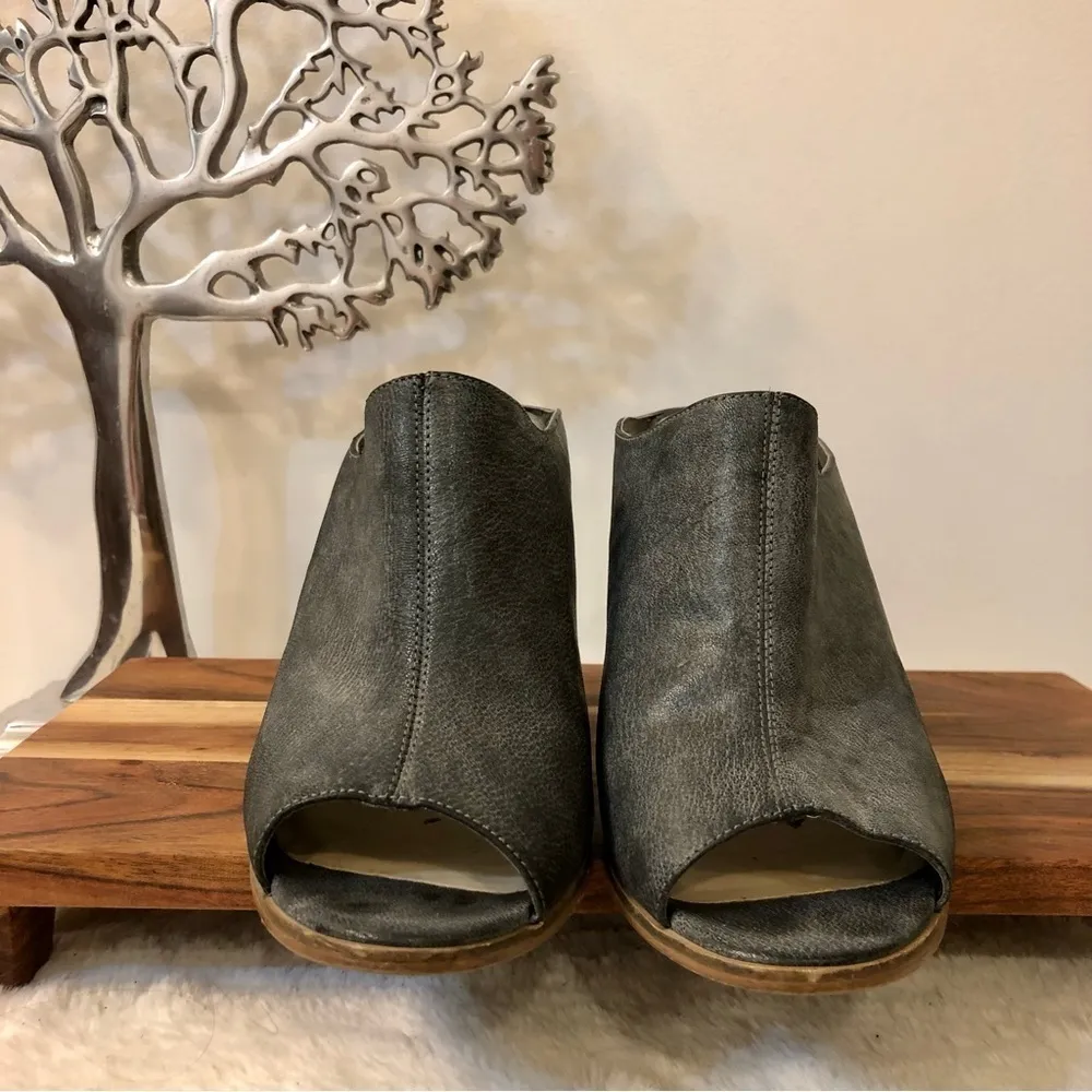 Steven by Steve Madden Carisma Slip On Mule - Image 5