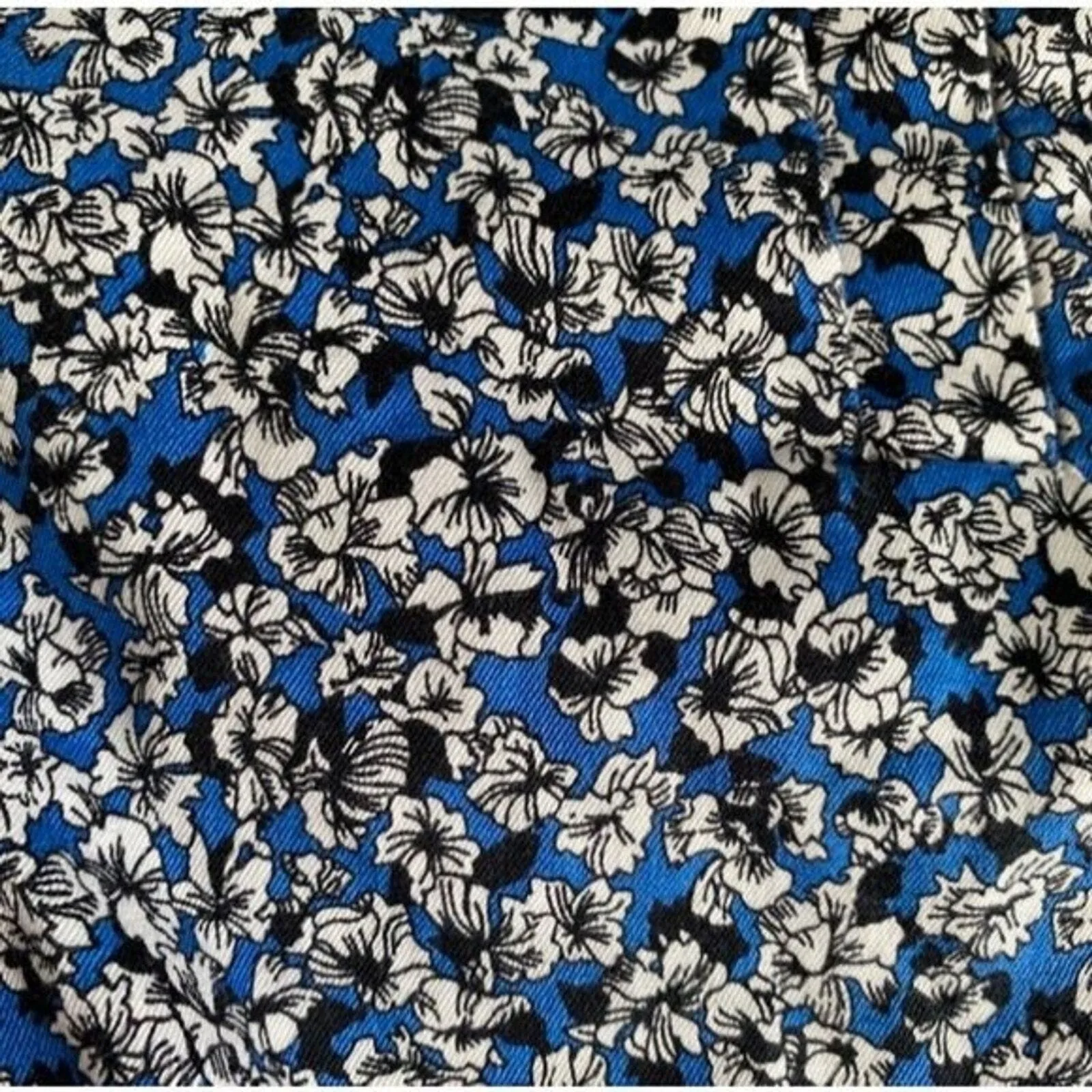 J Crew Shorts Womens 6 Blue White Ditzy Floral Flower Chino Printed Oxbow Preppy - Image 5