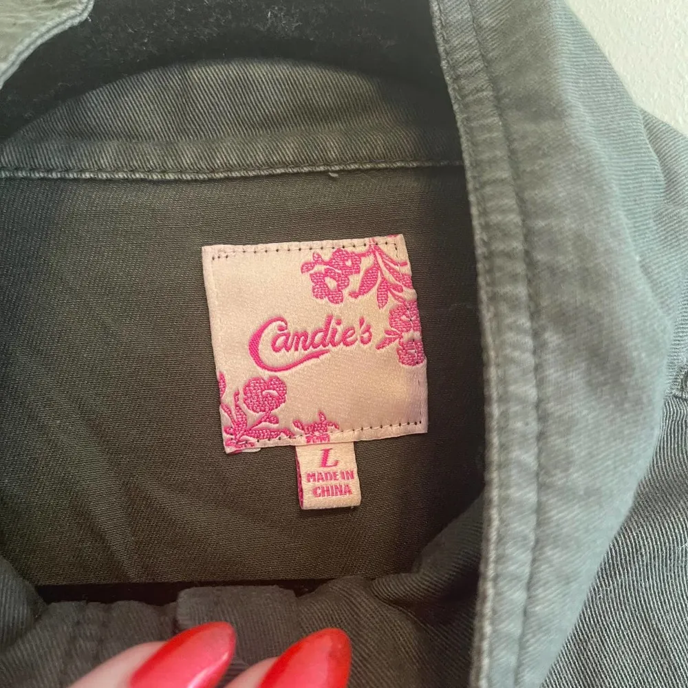 Candie's Army Green Utility Jacket Size Large - Image 4