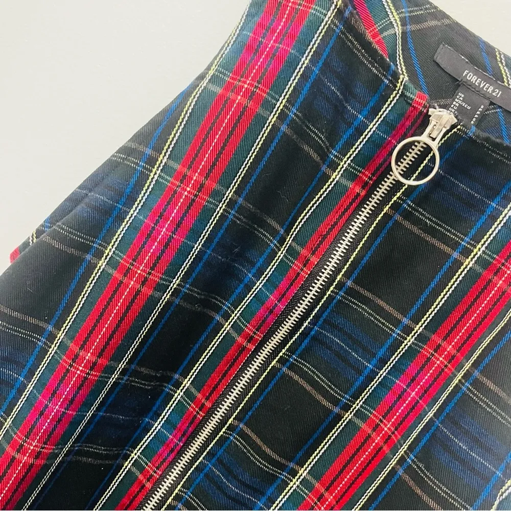 Forever 21 Plaid Pull-Ring Zipper Overall Dress Overall dress size small - Image 4