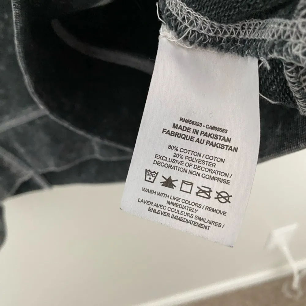 Nike Black Acid Wash Crop Sweatshirt Size XXL - Image 5