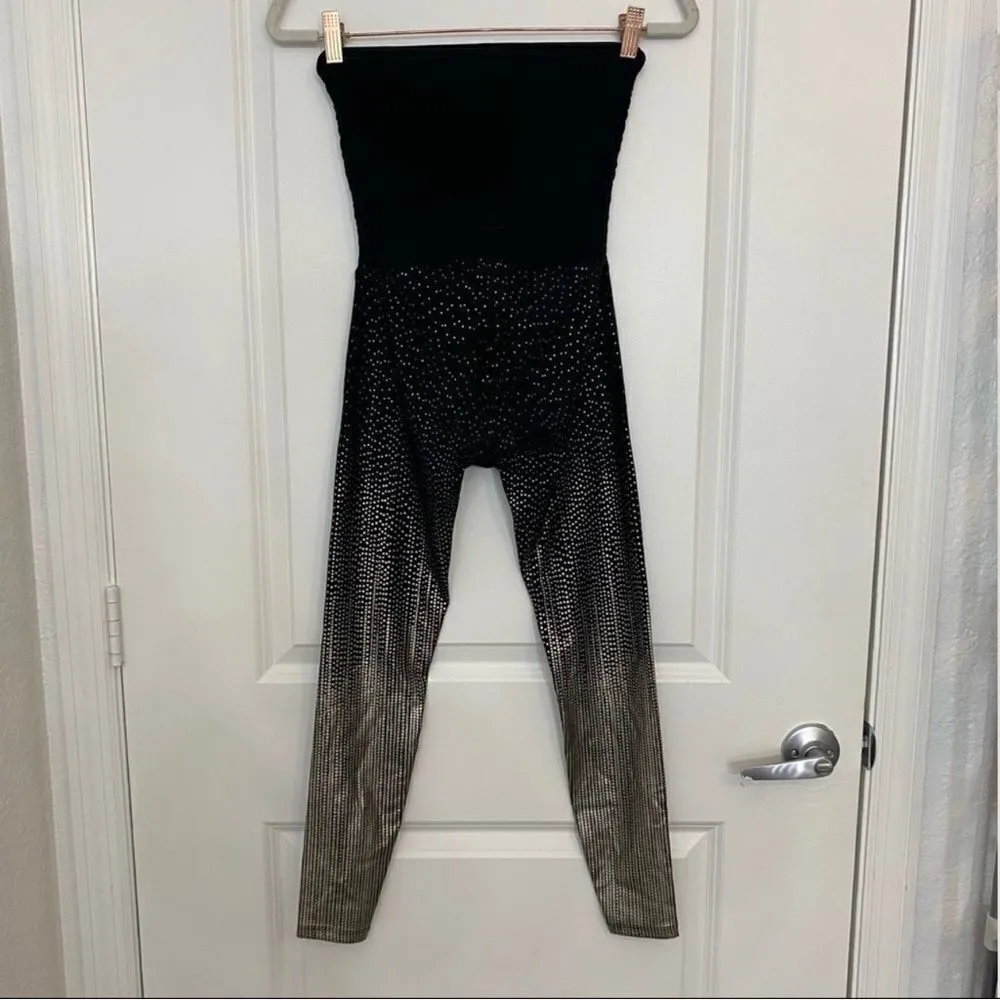 Beyond The Bump Drip Drop Fold Over Belly Ombre
Black Gold Maternity Legging Black Size undefined - Image 3