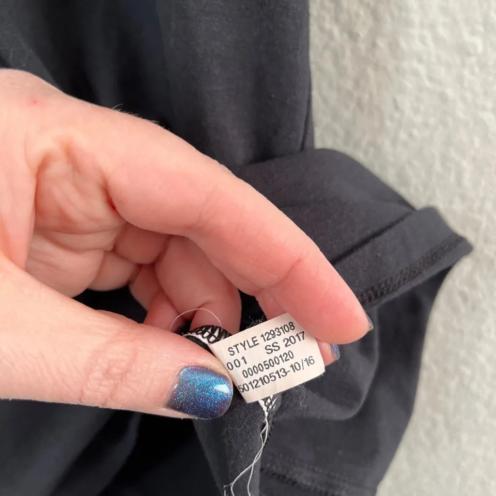 Black Widow Graphic T-Shirt By Marvel on Under armour Black cotton stretch Top M - Image 5