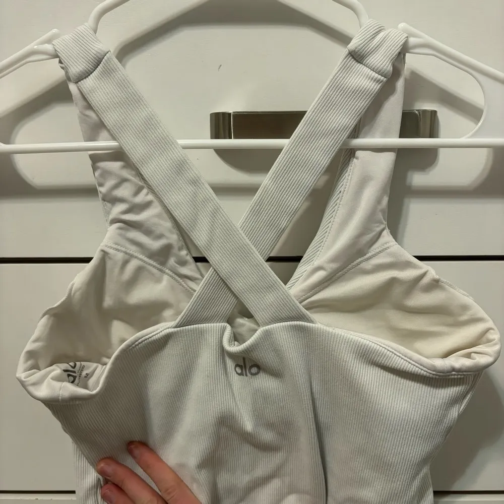 Alo Yoga  Elevate Tank Top **FLAWED** - Image 7