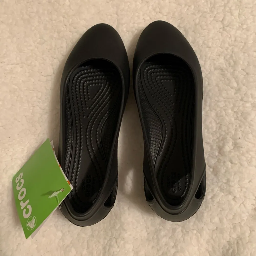 Women’s Crocs Laura Flats - Image 6
