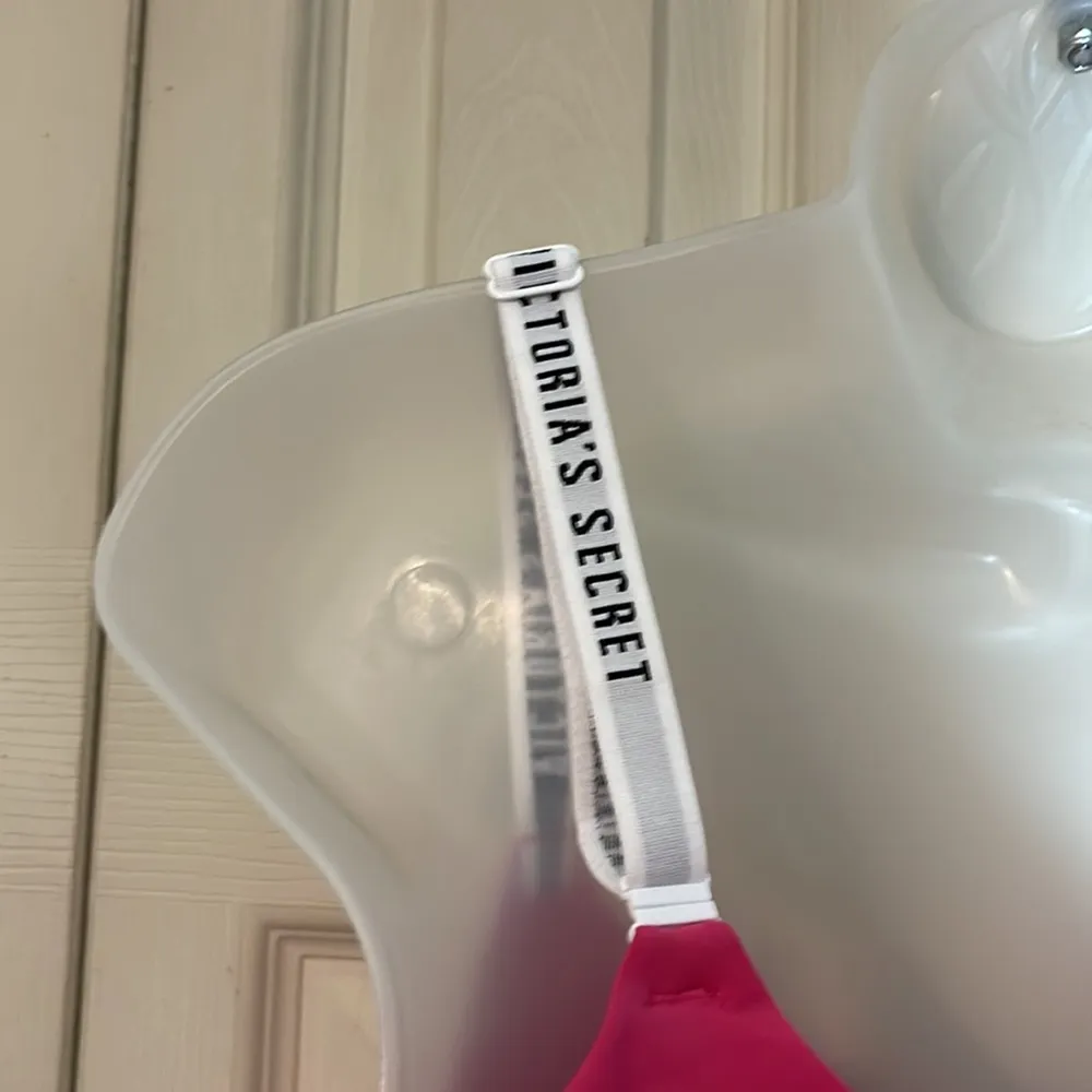Victoria's Secret T-Shirt Lightly Lined Demi Bra Hot Pink Size 38DD E85 - Image 9