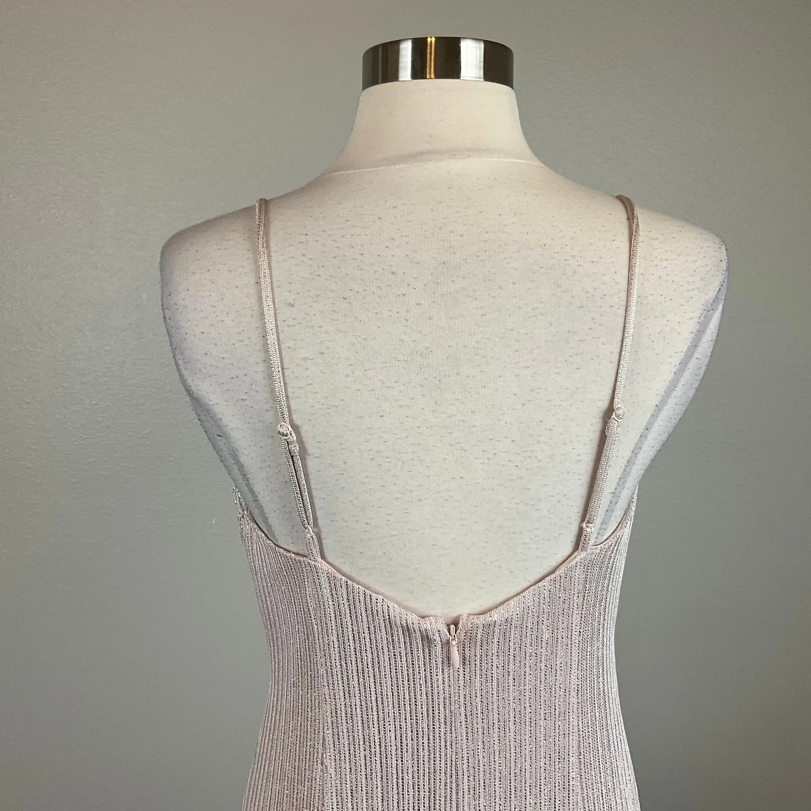 Aidan Mattox Sparkly V-Neck Metallic Long Column Evening Gown Pink Size 4 Dress - Image 8