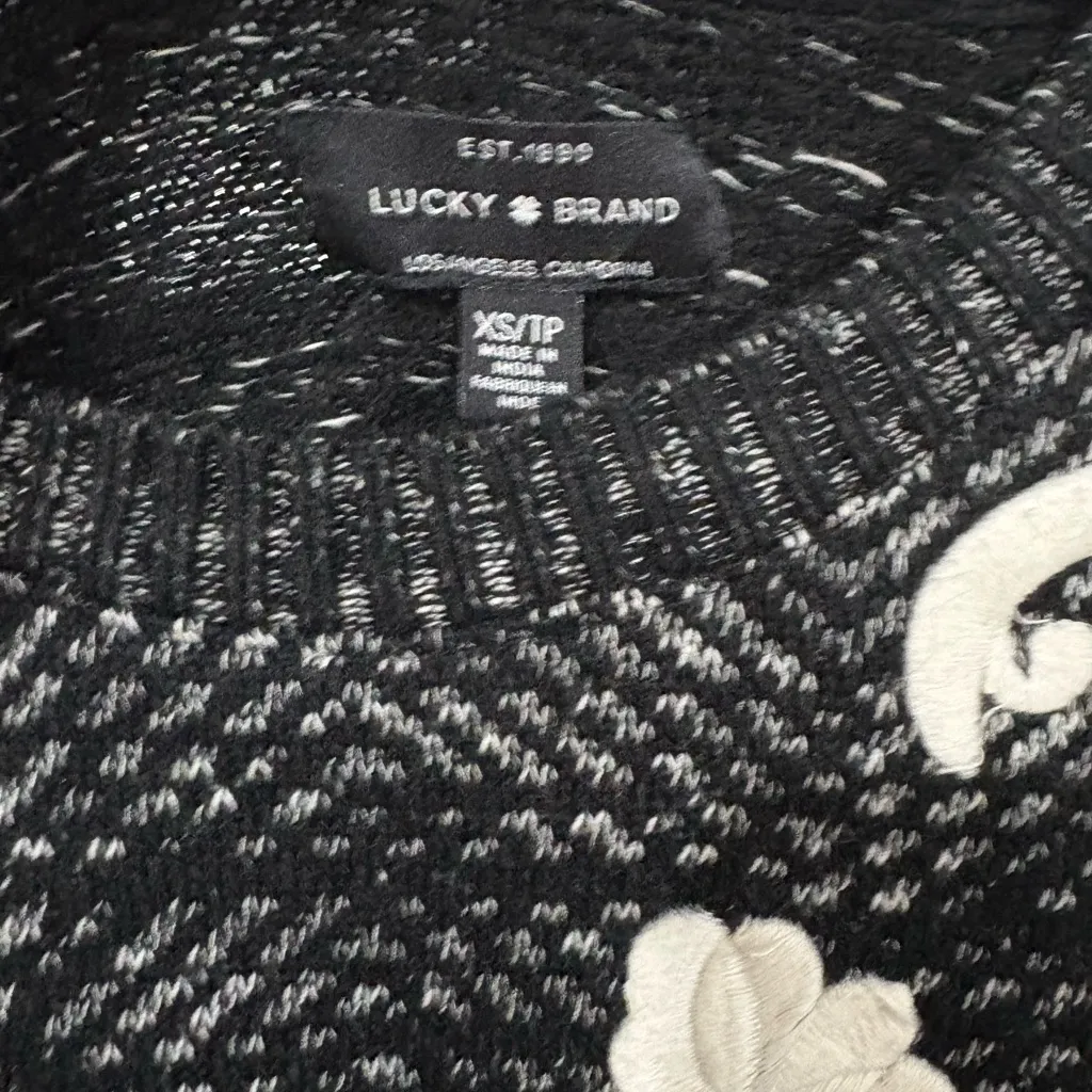 Lucky Brand Black and White‎ Embroidered Sweater- Size XSmall - Image 3