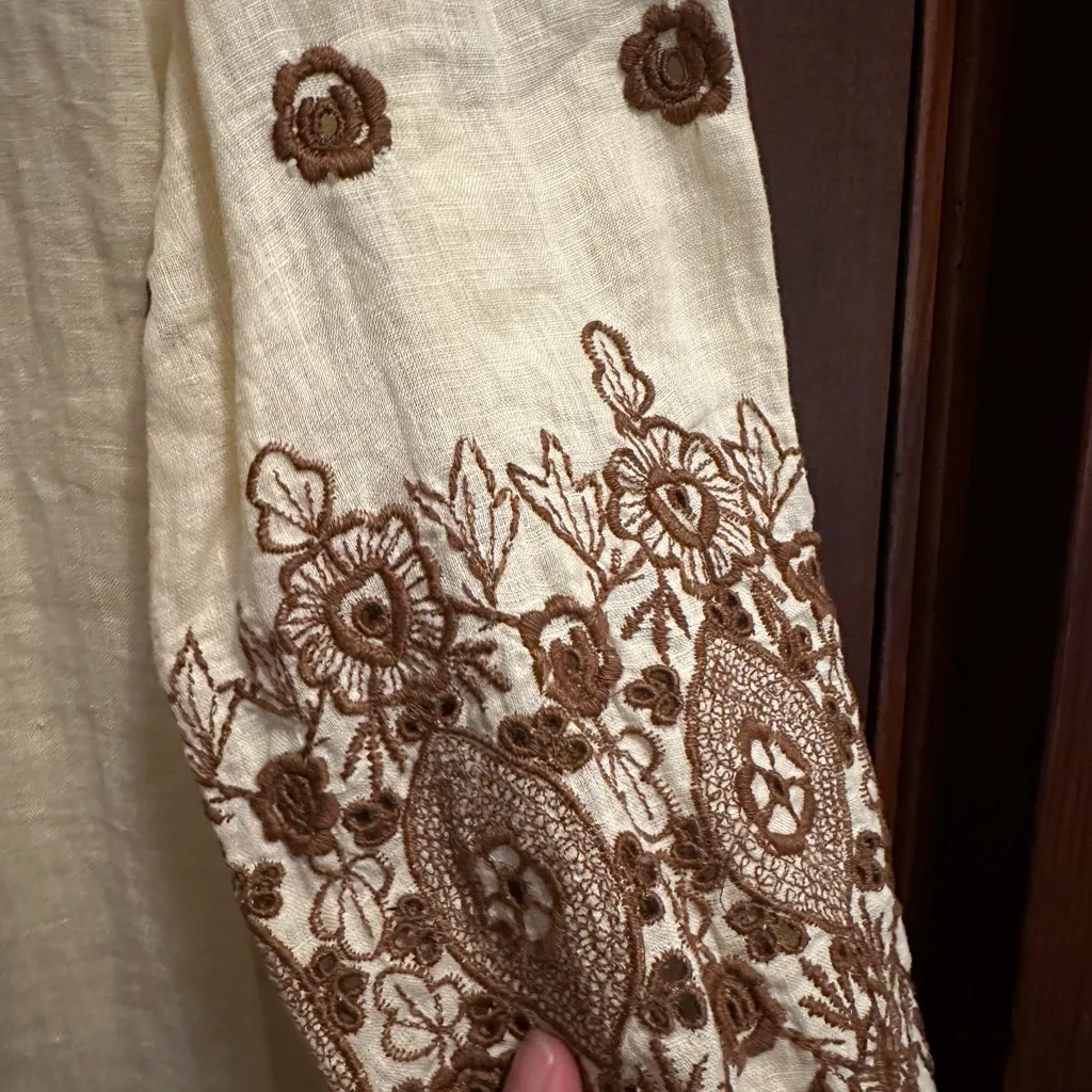 Chasing Unicorns Lover's Rock Cutwork Embroidered Blouse Size L Brown Size L - Image 9