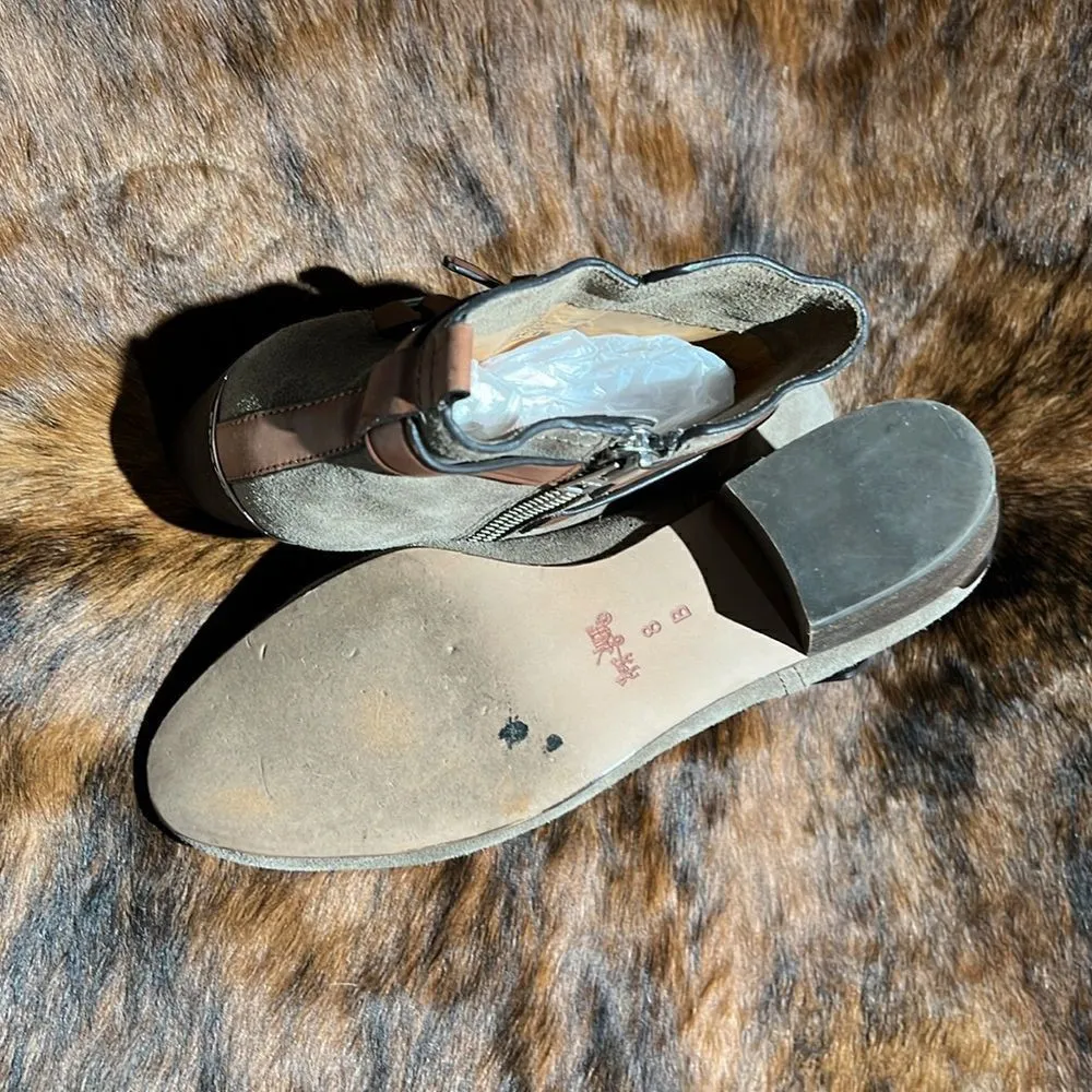 Coach Pauline Suede Bootie Size 8B.  B73 - Image 10
