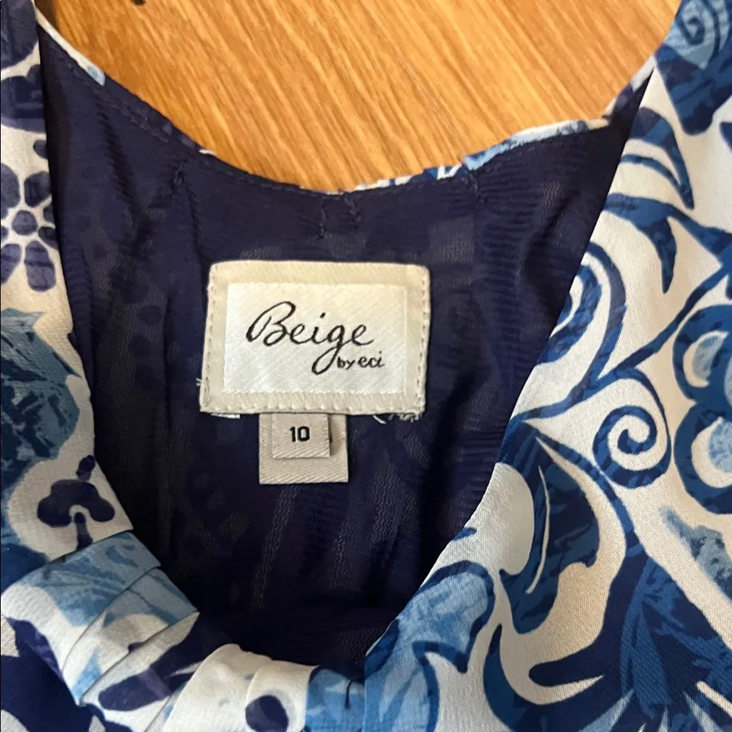 Beige by eci Blue and White Paisley Dress size 10 new lined - Image 2