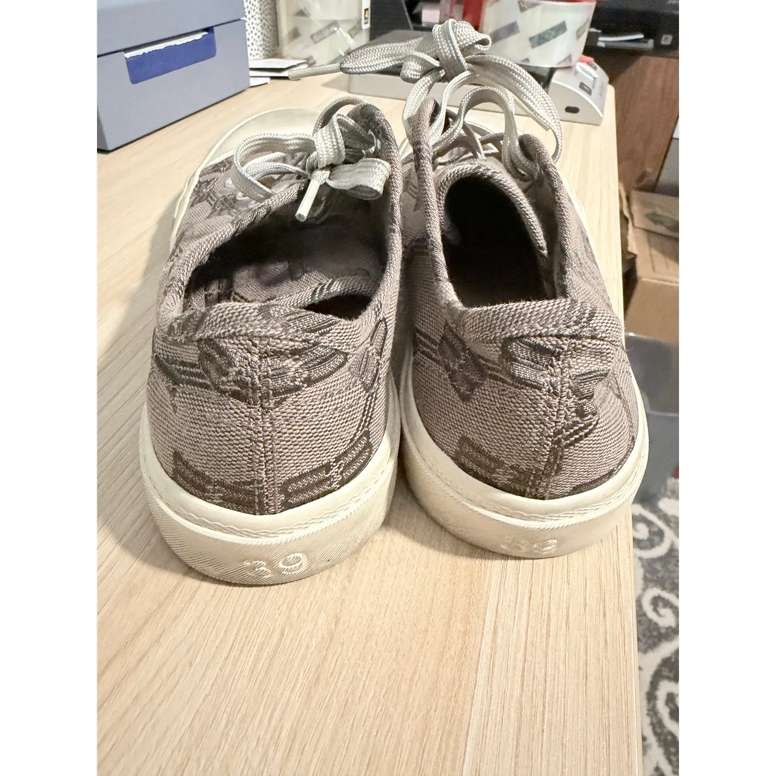 BALENCIAGA Paris Low Top Sneaker Bb Monogram - Image 10