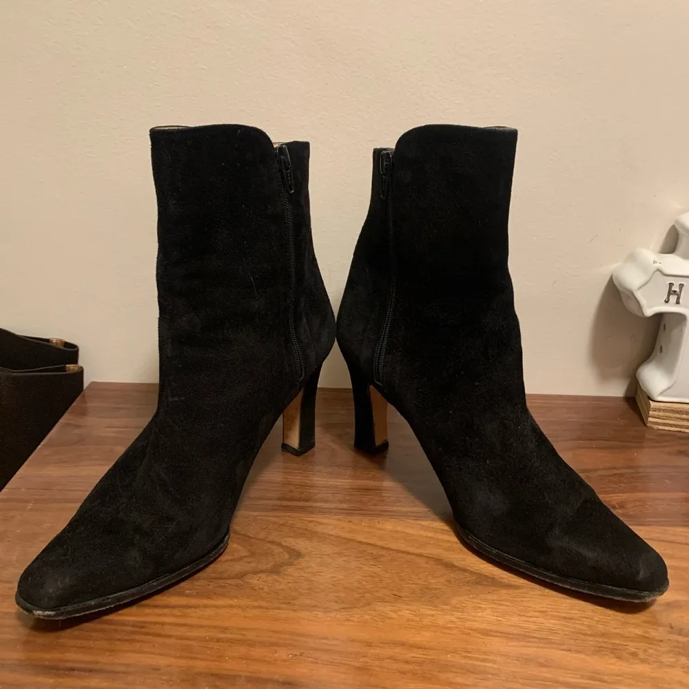 Chantal Italy Black suede leather size 10M - Image 2