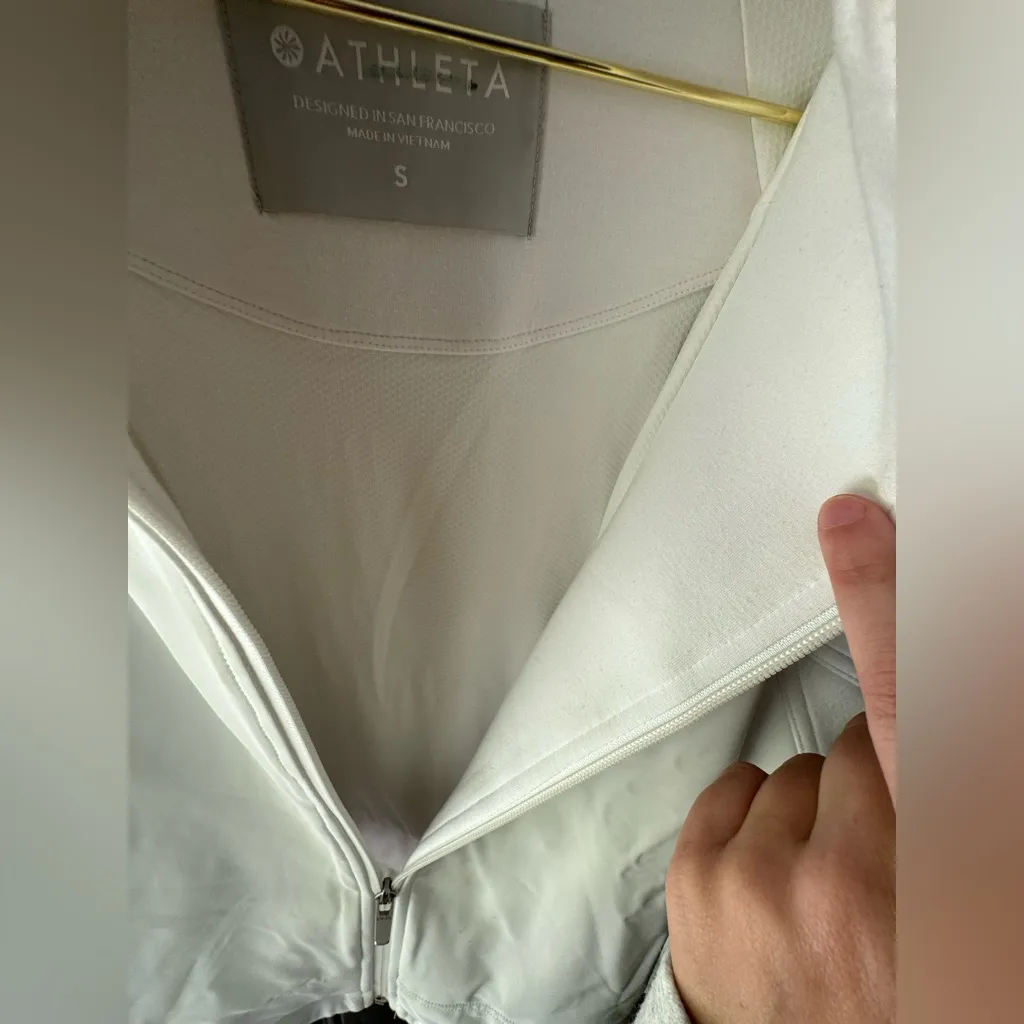 Athleta Women's White Breakout Long Sleeve Jacket - Image 5