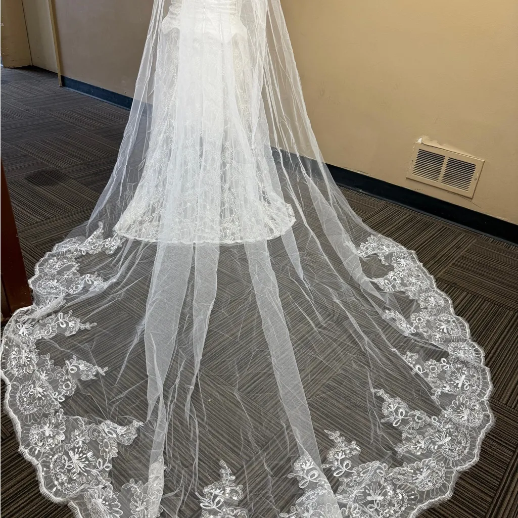 SHEIN White Lace Bridal Gown - Image 3