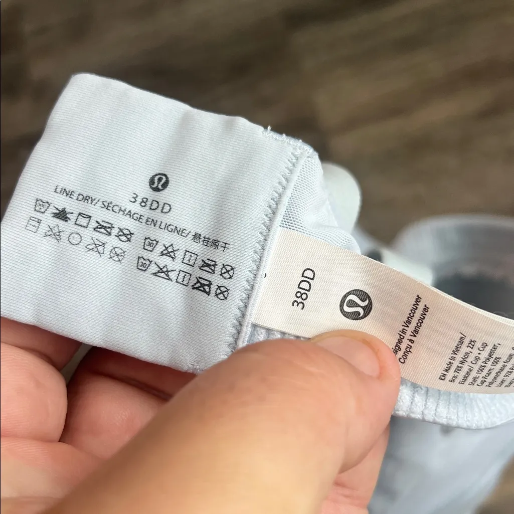 Lululemon Energy High Support Multi Strap Light Blue Bra, size 38 DD # - Image 4