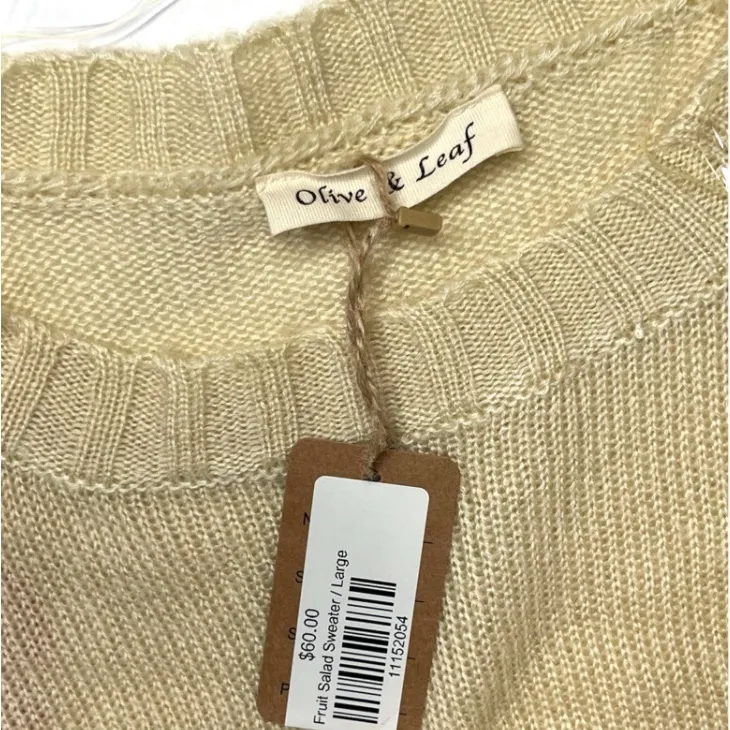 Olive & Leaf $60 Fruit Salad Sweater Cream sz LARGE NWT Nostalgic Eclectic Soft Size undefined - Image 3