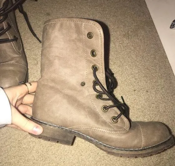 Brown Gladiator Combat FUR Boots Tan Size 7.5 - Image 2